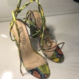 Snake print heels - never worn